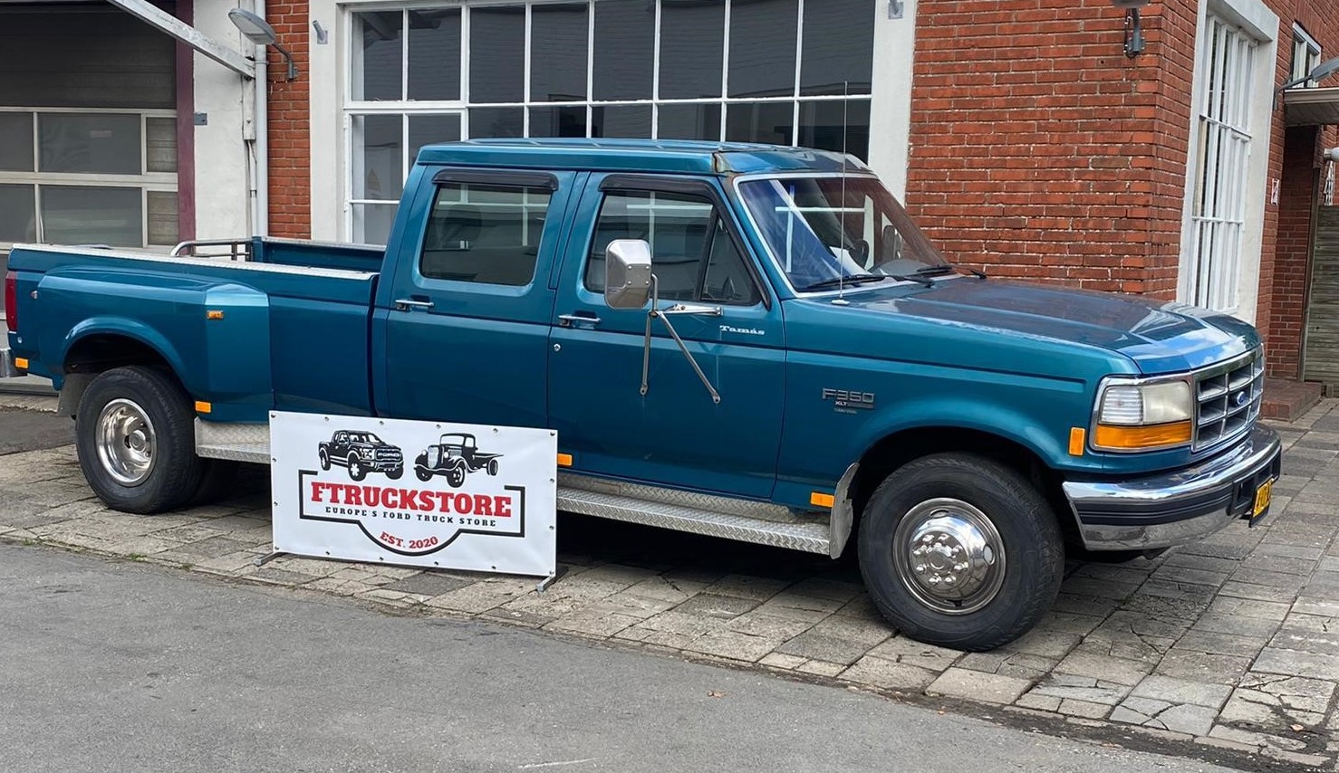 Ford F350 Dually 7.3 Powerstroke 1995 FOR PARTS