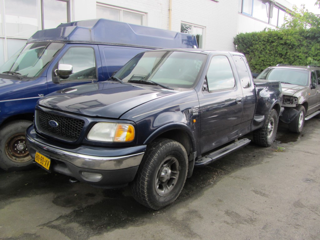 F150 5.4 Triton 4×4 Stepside 2001 FOR PARTS