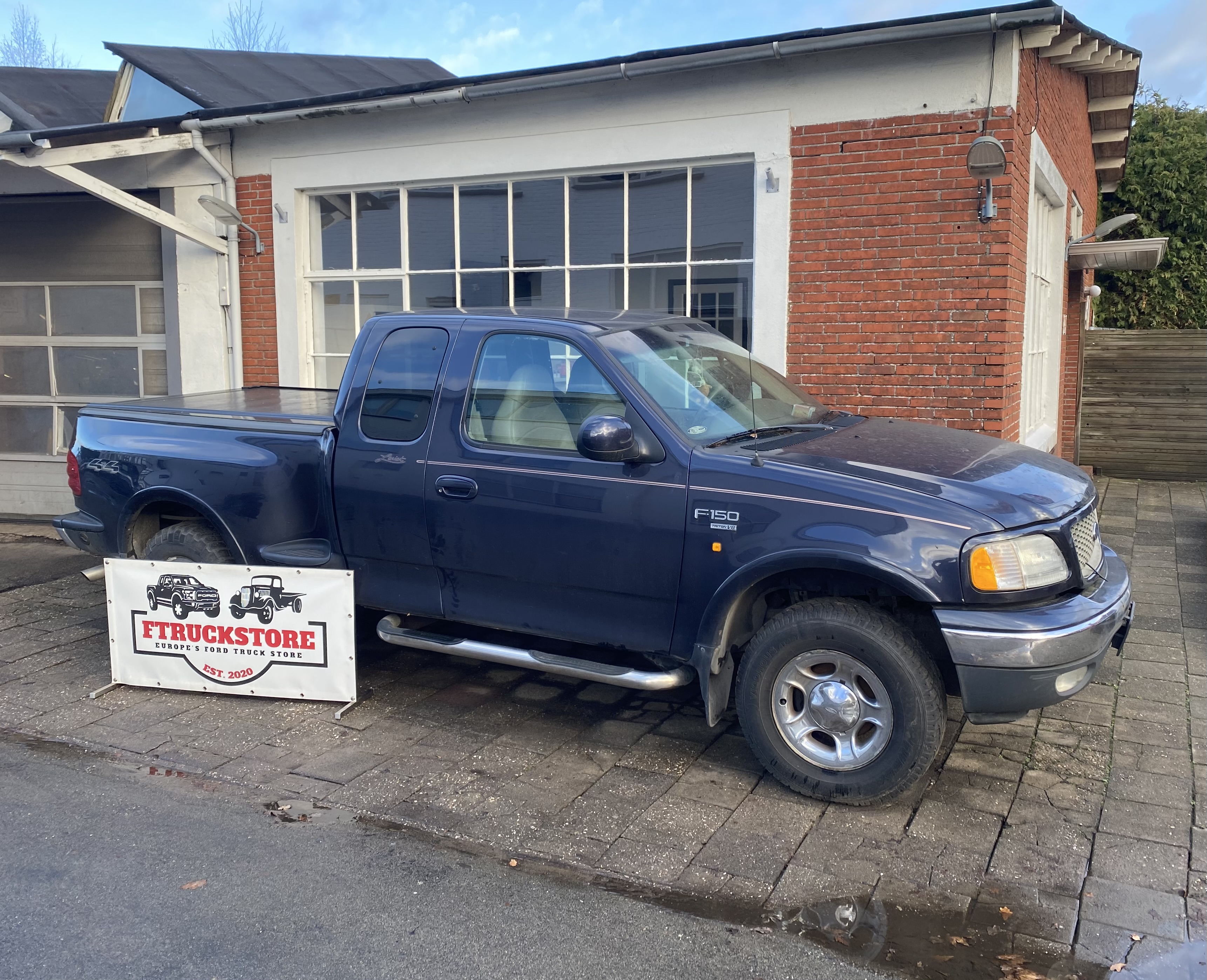 F150 Lariat 5.4 Triton 4×4 Stepside 2001 FOR PARTS