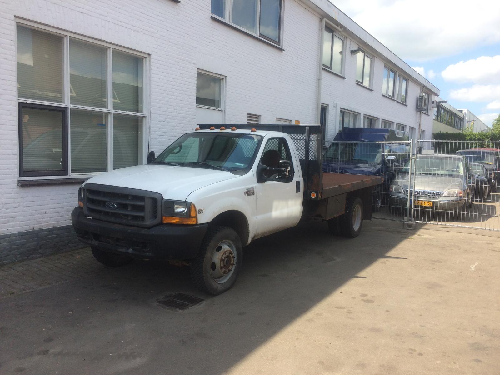 Ford F550 Dually 7.3 Powerstroke 4×4 1999 FOR PARTS