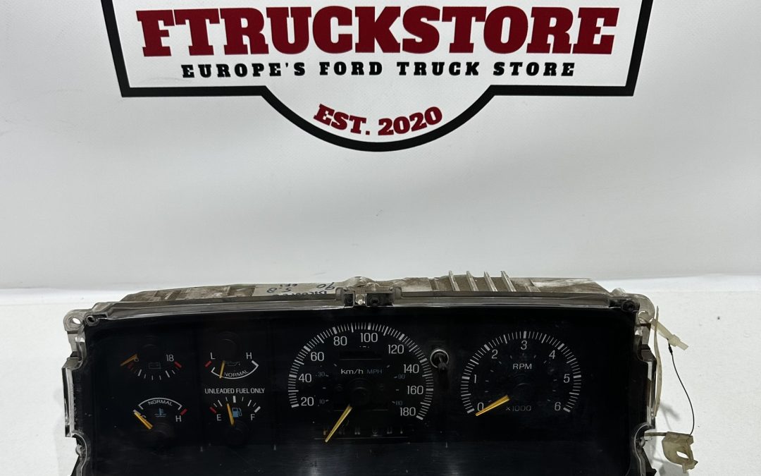 Ford F.Serie 1986/1991 with RPM Instrument Cluster