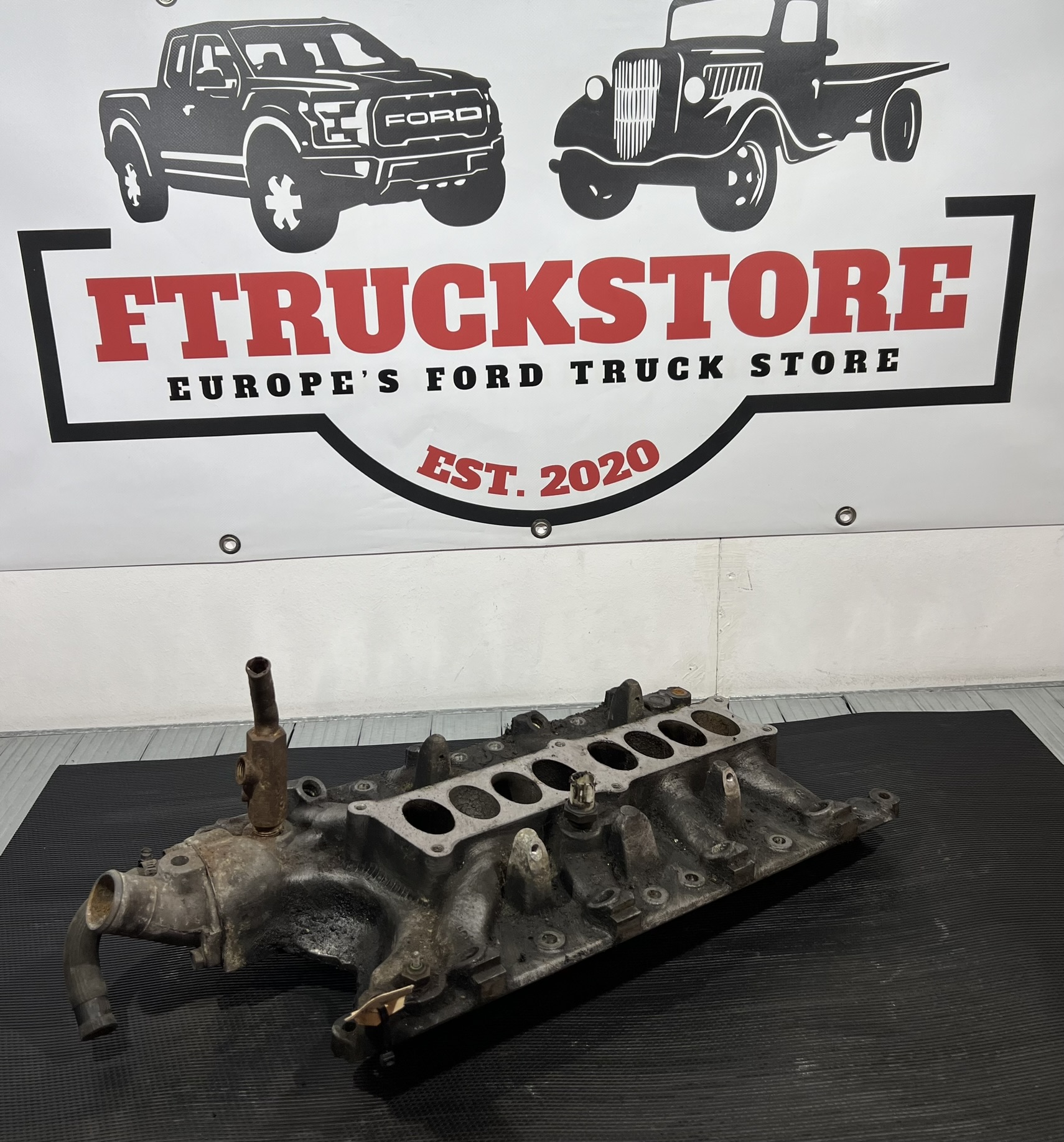 Ford 5.8 EFI V8 Lower Intake Manifold