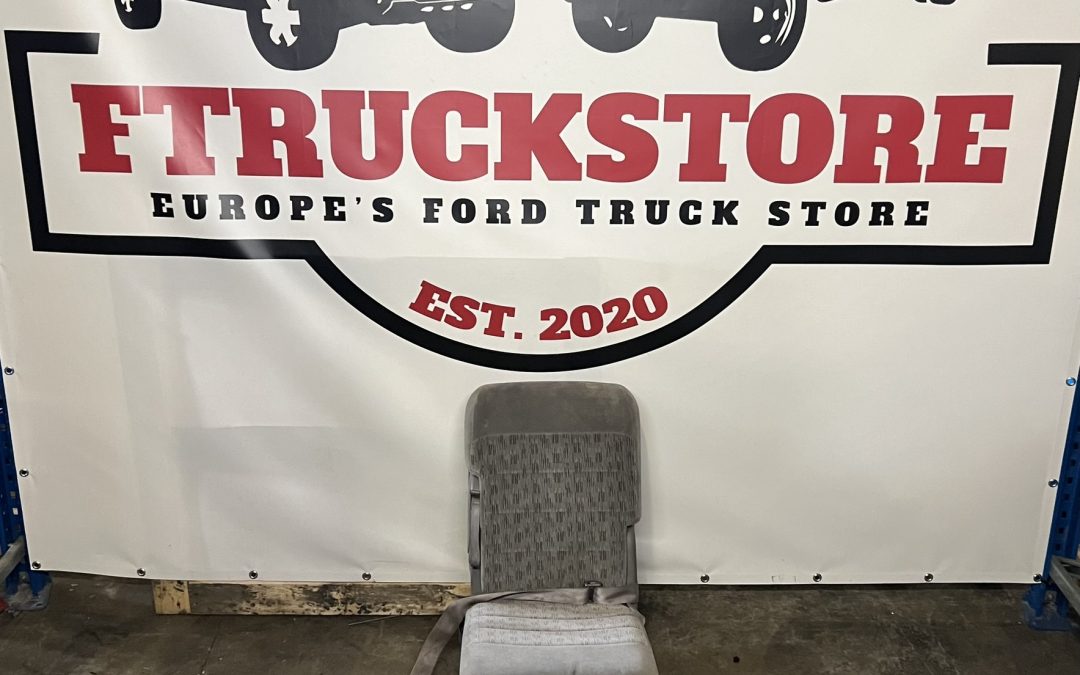 Ford F250/350 Superduty 3rd Person Front Seat Interior set