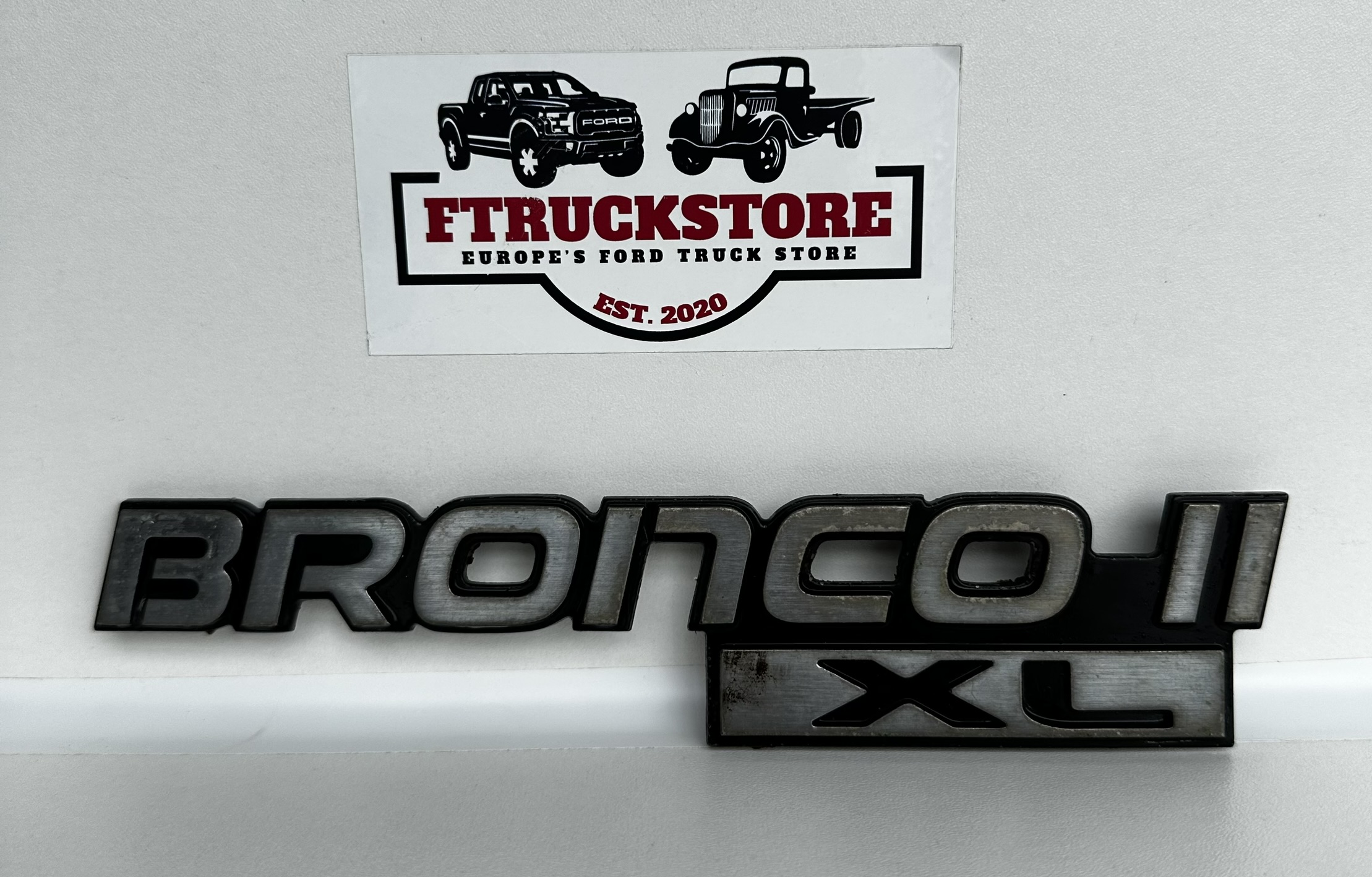 Ford Bronco 2 XL 1988/1992 Emblems