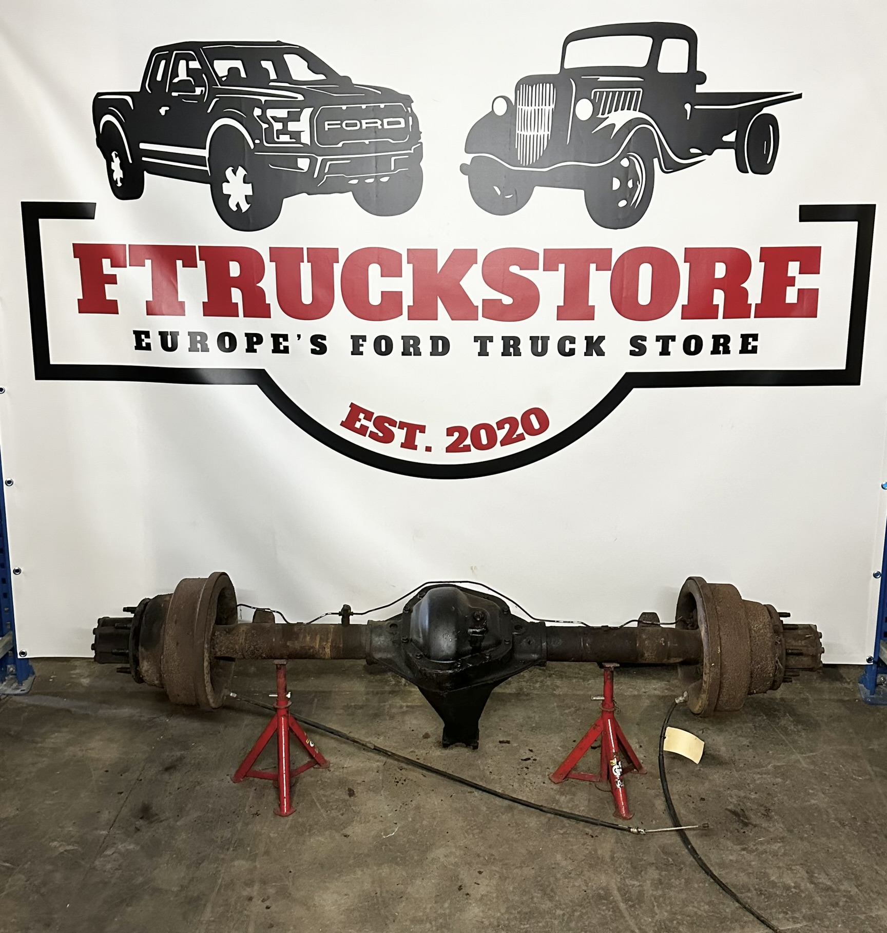 F350 Dually Small 1980/1985 Rear Axle