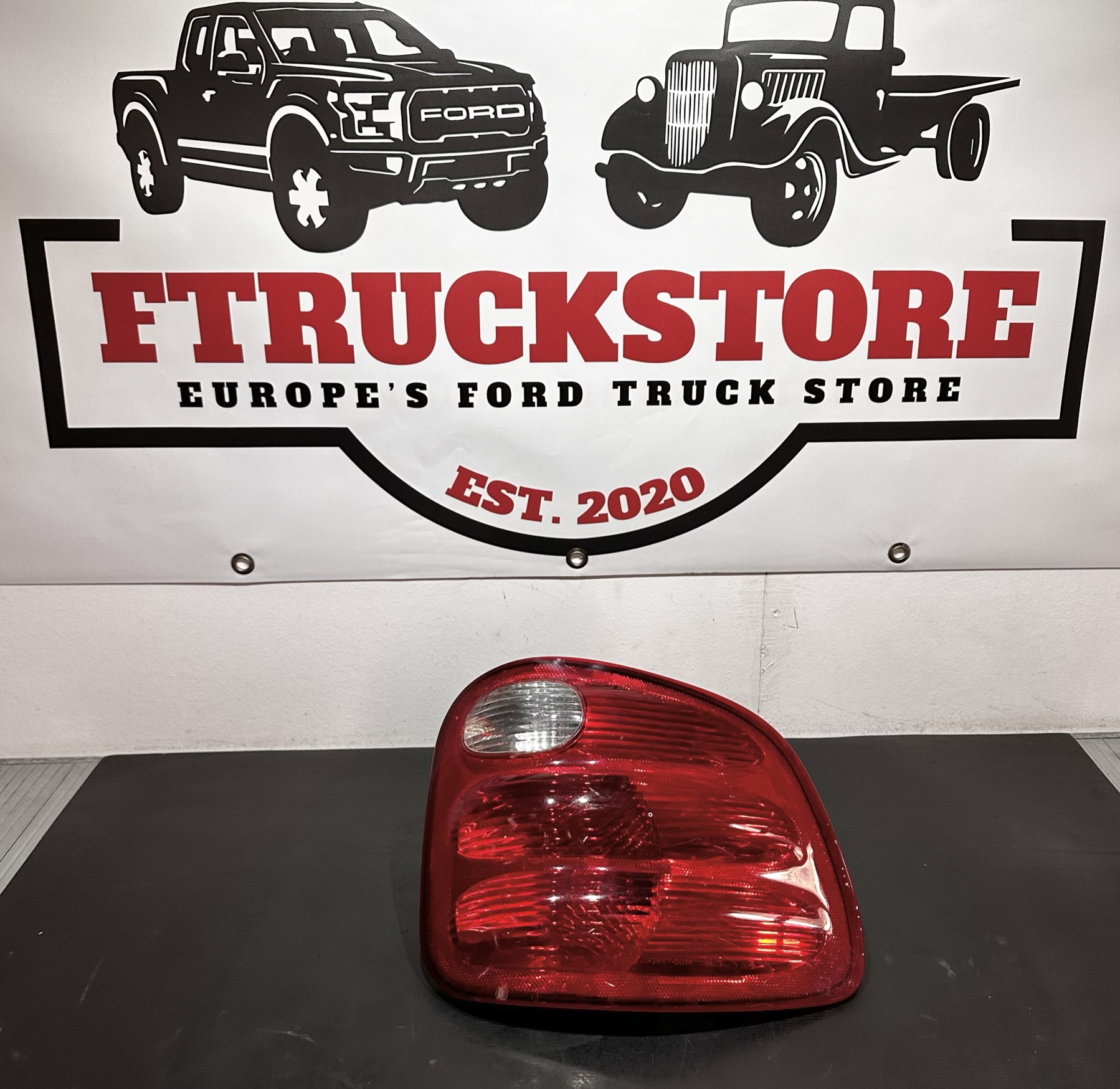 F150 2001/2003 Lightning Taillight Right